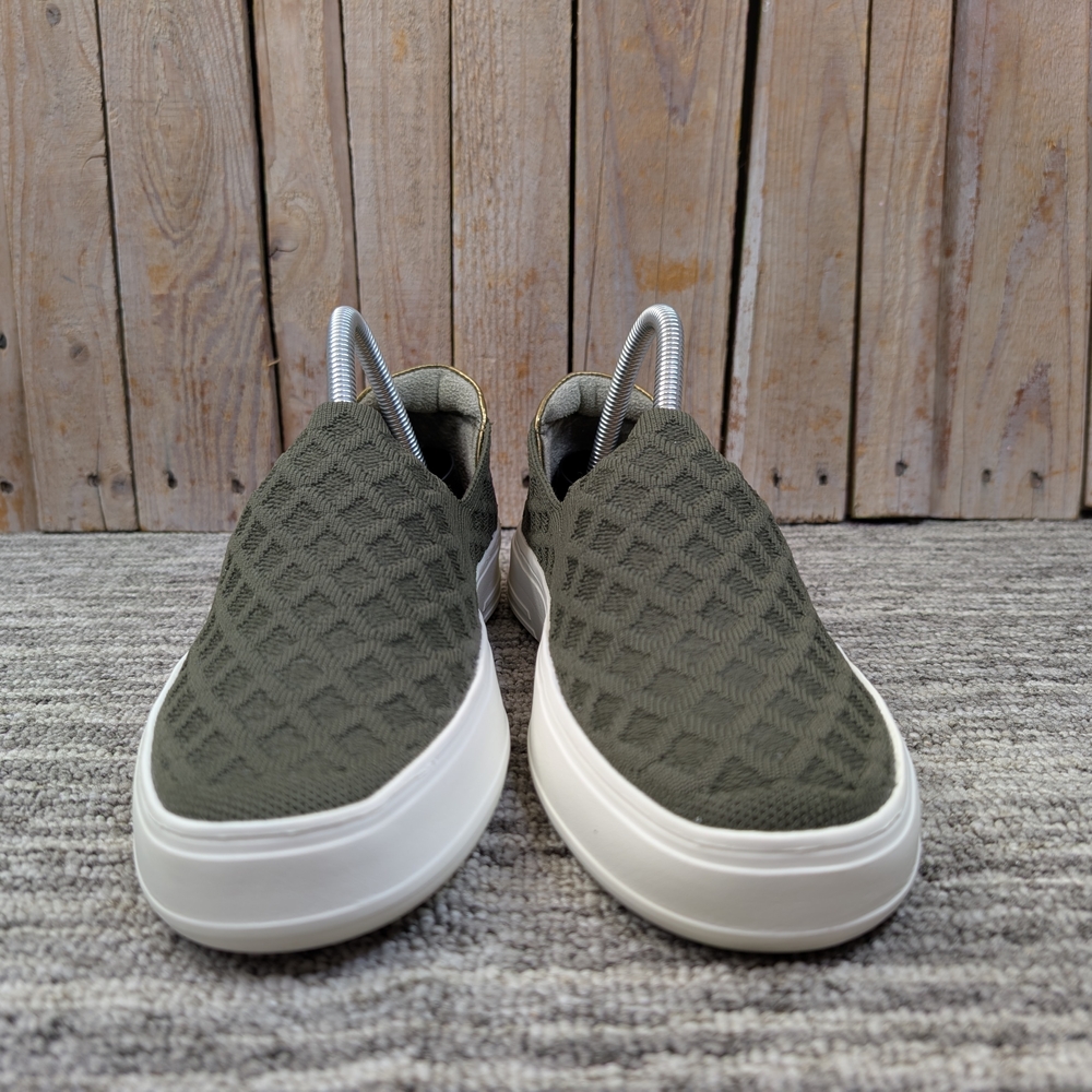 Women's Dearfoams Olive Green Slip-On Sneakers - Size 8 Women - Picture 2 of 7